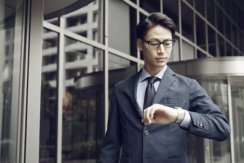 ビジネスマンのかっこいい時計とは 腕時計の選び方 ビジネスマンのためのスーツ関連コラム オーダースーツなら株式会社オンリー