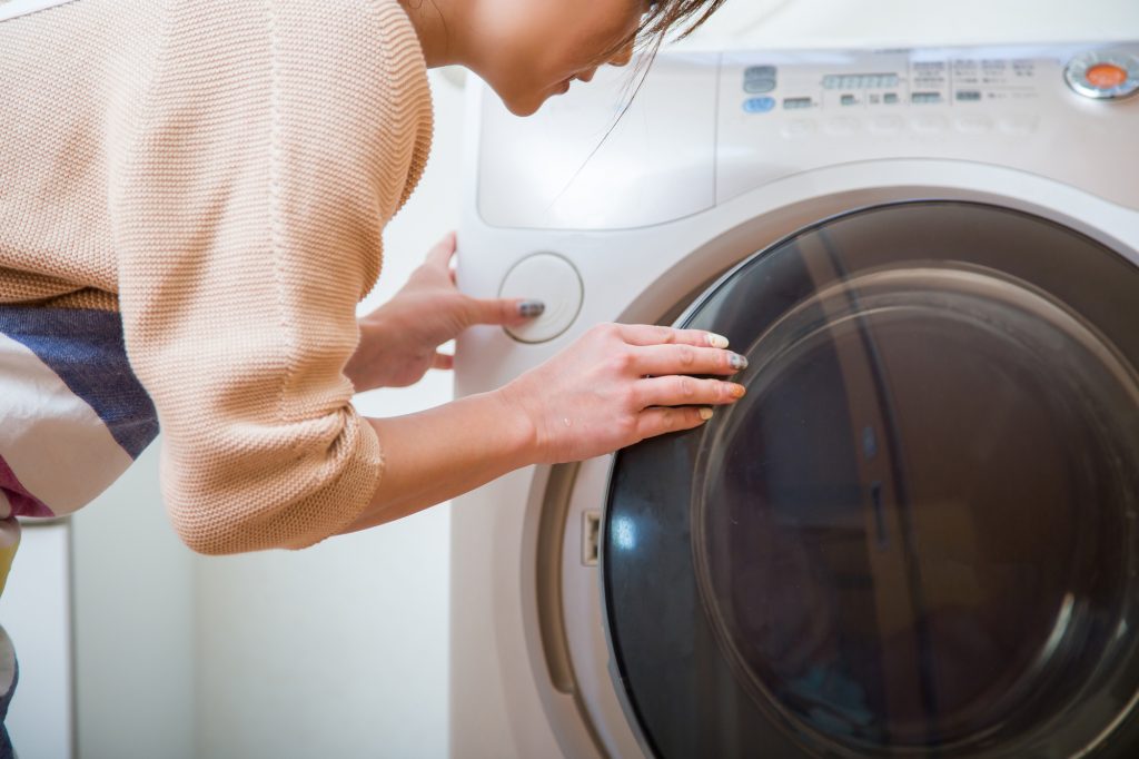 スーツのパンツは家で洗濯できる 洗い方や注意点を解説 オーダースーツのonly