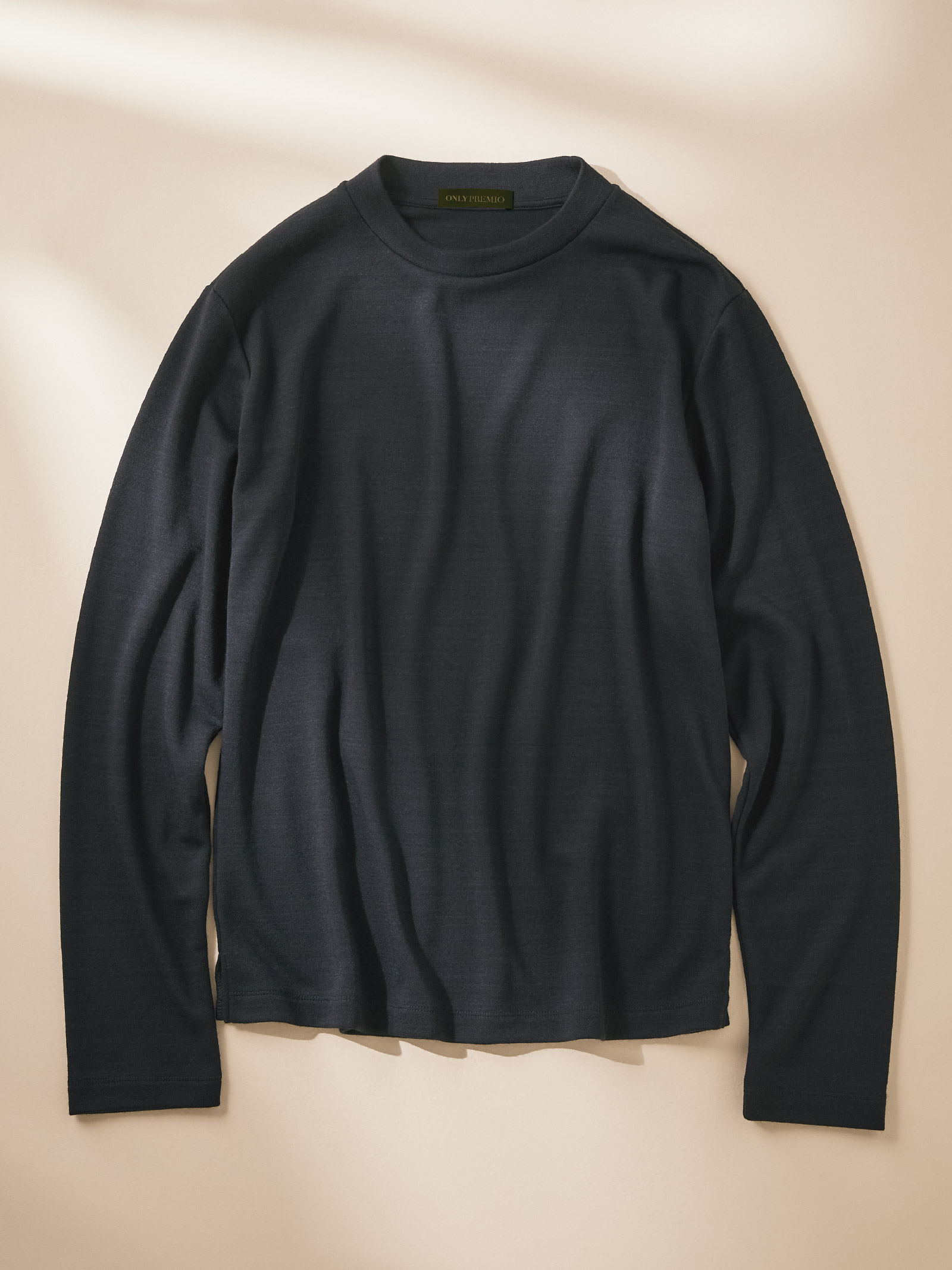 ブラックのTailor’s T KNIT PREMIO