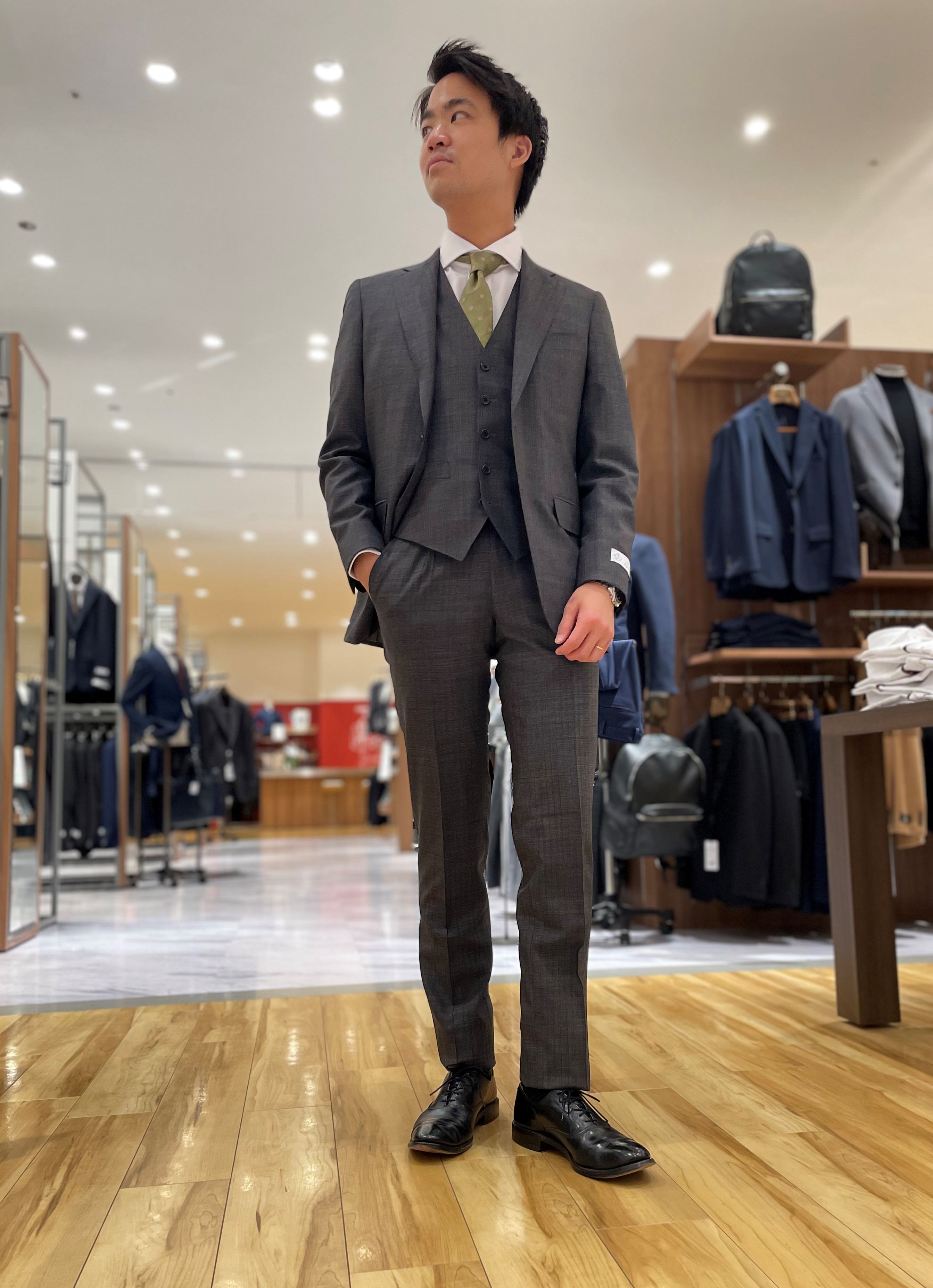 着回しの幅が広がります 新作3ピーススーツをご紹介 イオンモール広島府中 Only Shop Blog