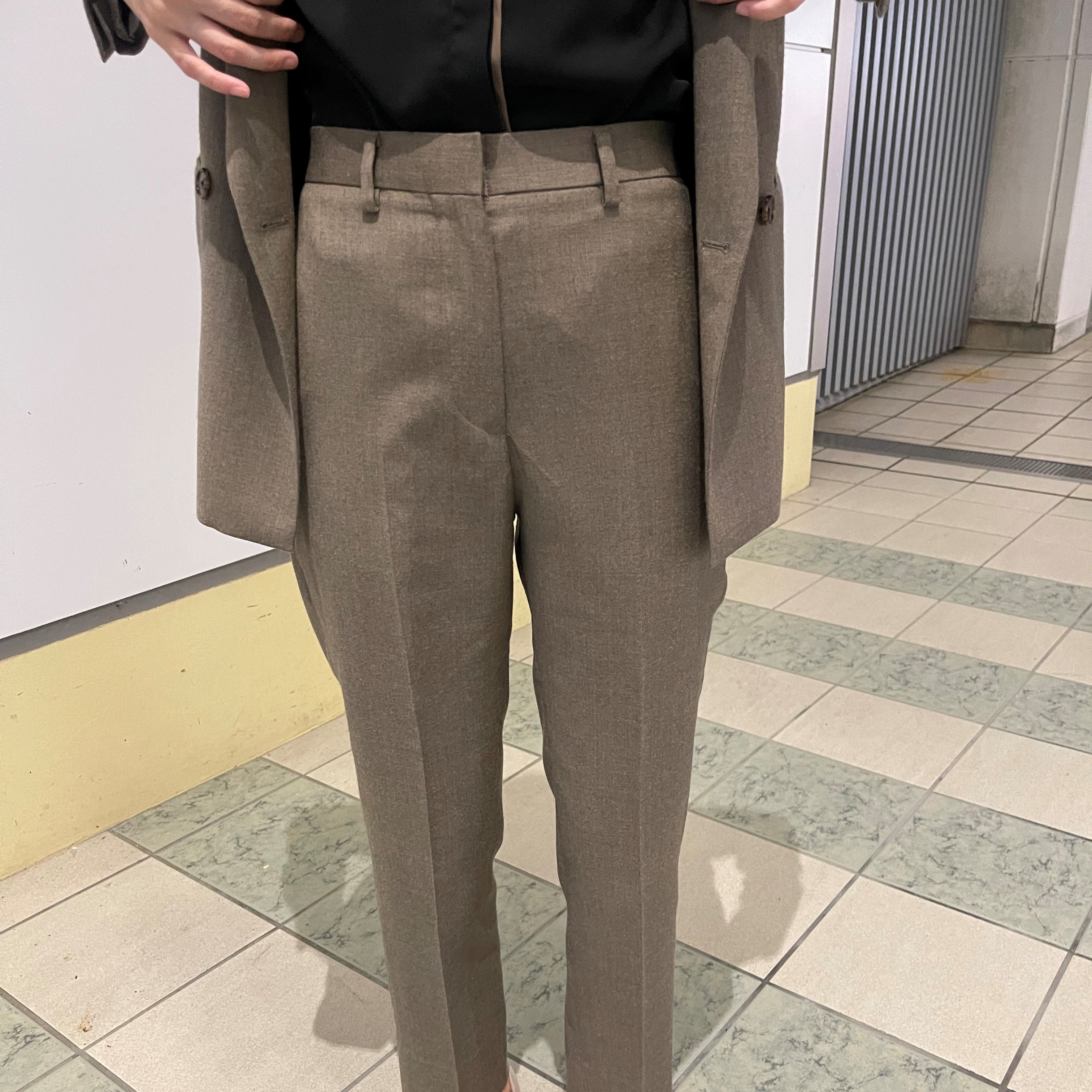 今期スタッフが購入した私物スーツのご紹介～レディース編