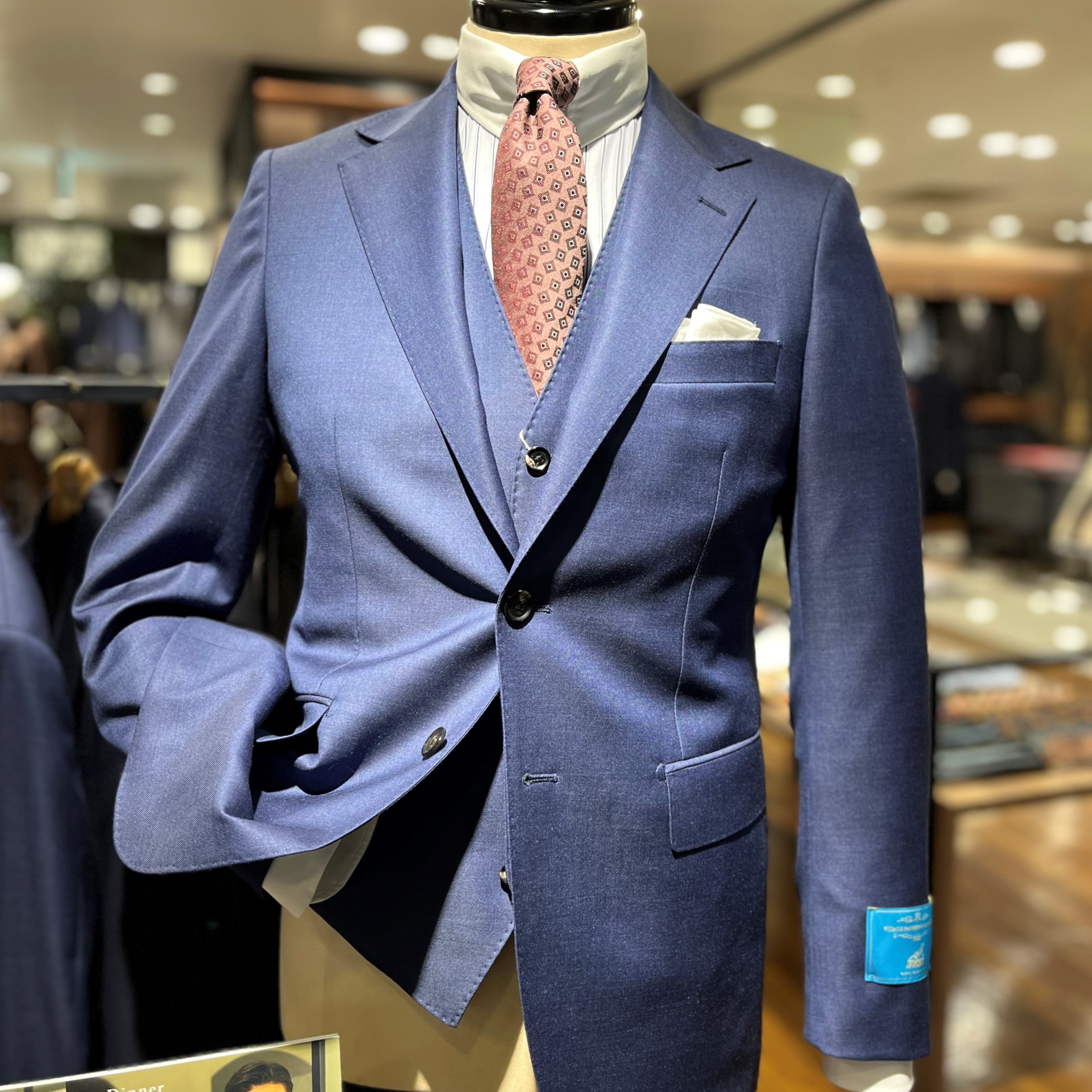 成人式おすすめスーツのご紹介】ONLYクリスタ長堀店 – ONLY SHOP BLOG