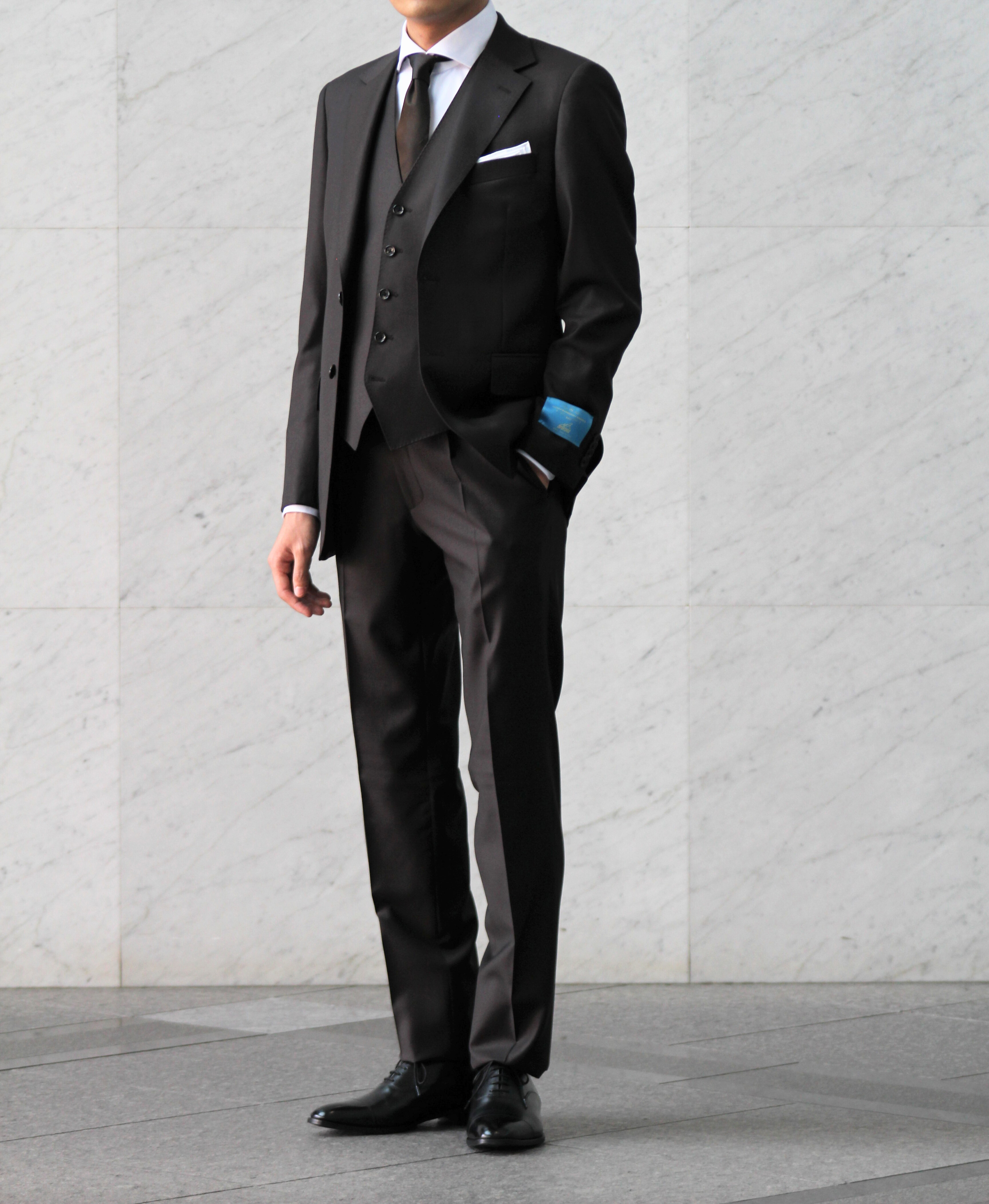 スーツ1式Y7サイズ オマケ付き 成人式や就活等に suit1-rt-full.jpg