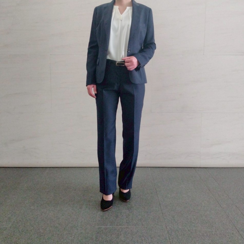 【機能性抜群✨ネイビーストライプスーツのご紹介】　ONLYWOMEN烏丸店