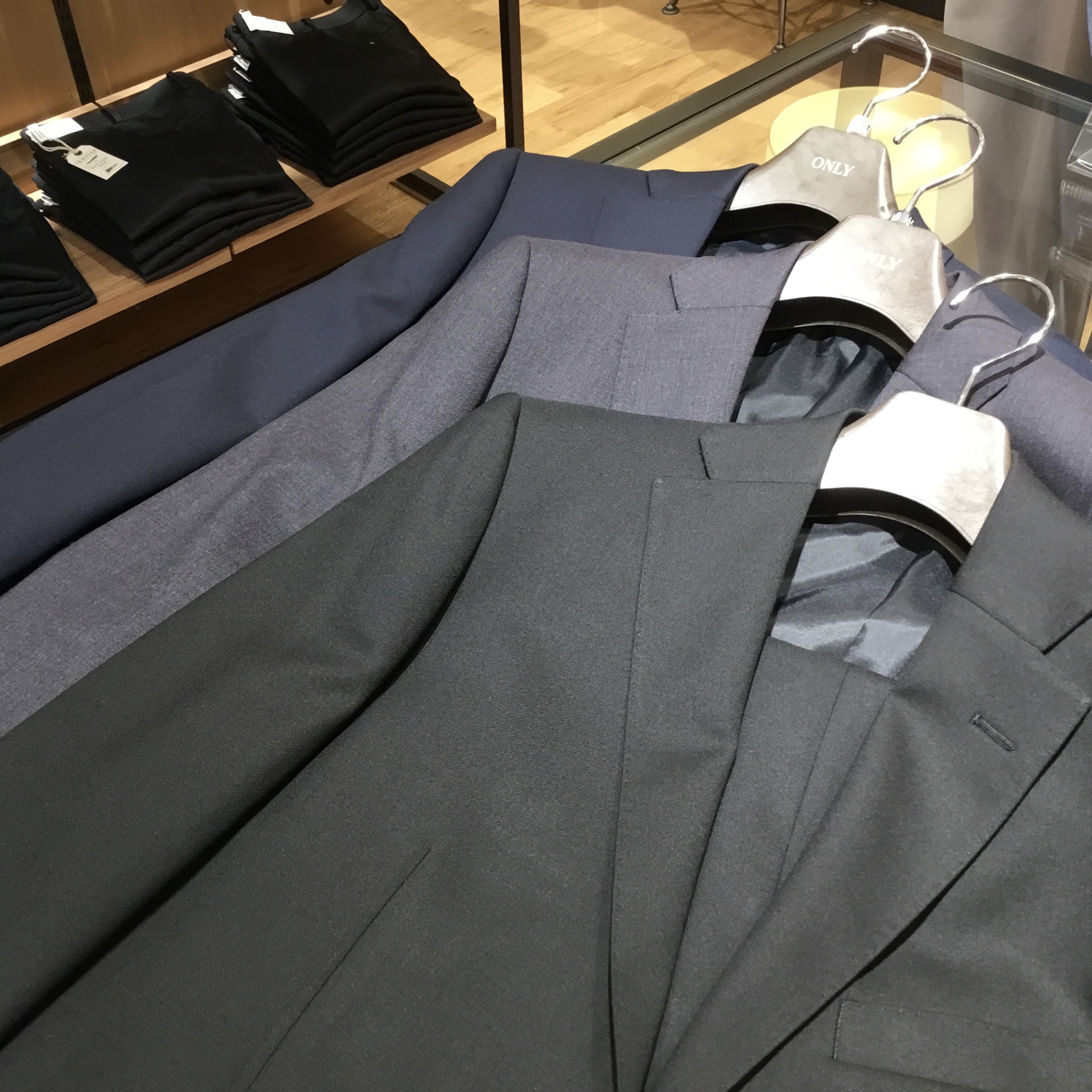 【洗えるスーツを10％OFFでいかがですか！】ONLY博多マルイ店