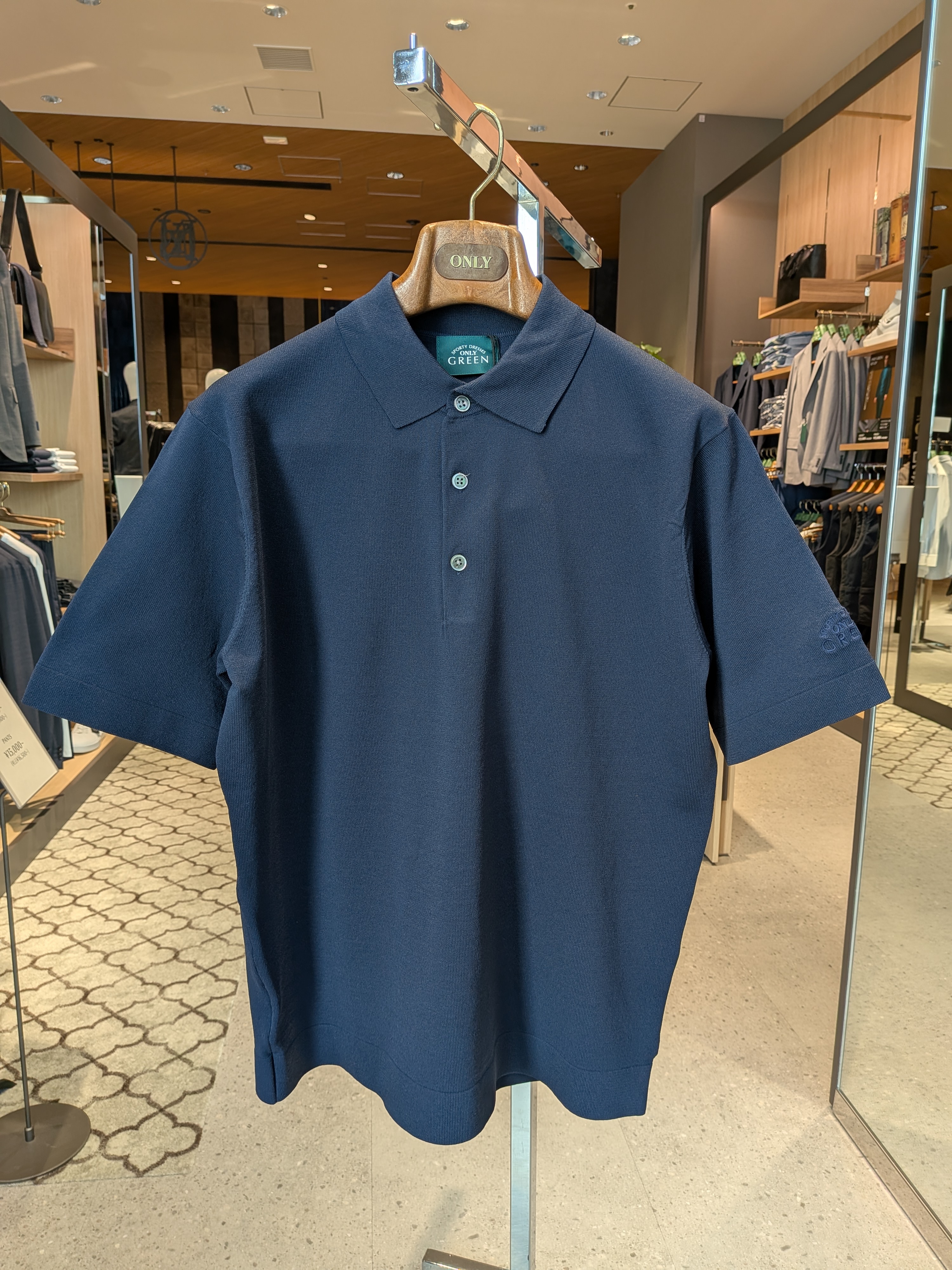 【1枚でもインナーにも！ONLYGREENストレッチニット】ONLY福岡天神店