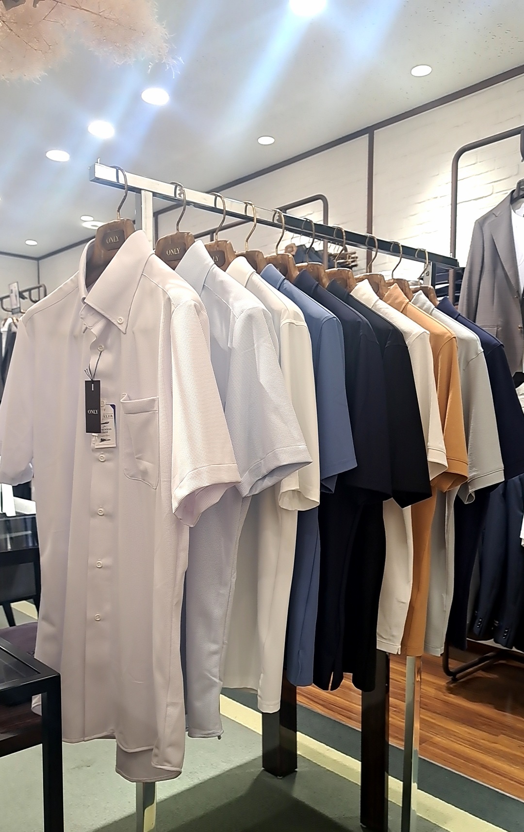 【夏本番！😎✨暑さに負けないひんやり半袖シャツ】ONLY広島店