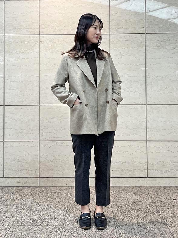 明るさを添える冬アウター