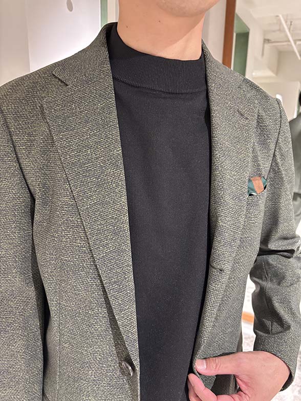 上品さを足す、冬のモックネック