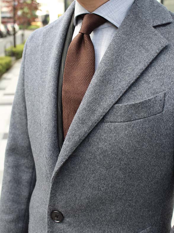 柔らかさと高級感を纏う冬のマストアイテム