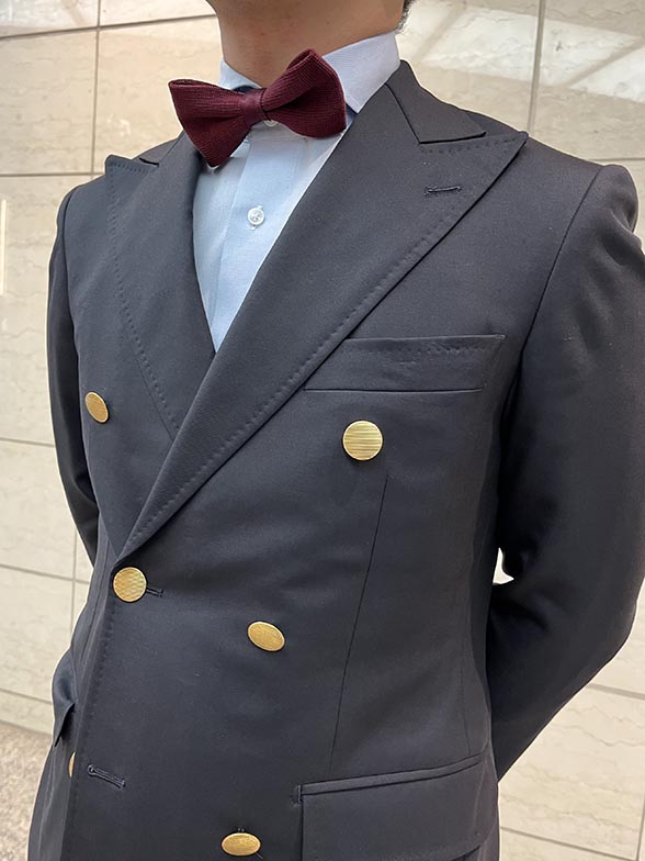 極の生地で仕立てる、特別な一着