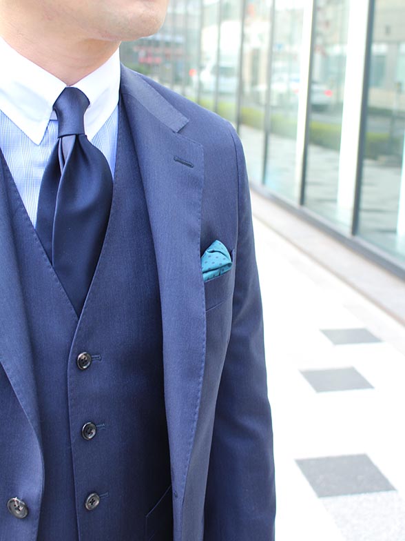 シーンを選ばない洗練スタイル