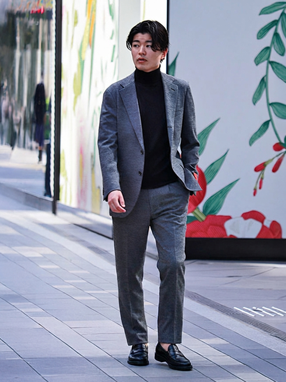 タートルニットで合わせるメリノジャージースタイル