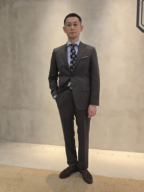 オンもフォーマルも任せたい一着