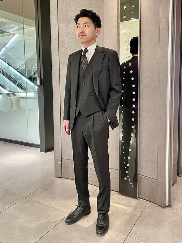 メリハリで魅せる大人コーデ