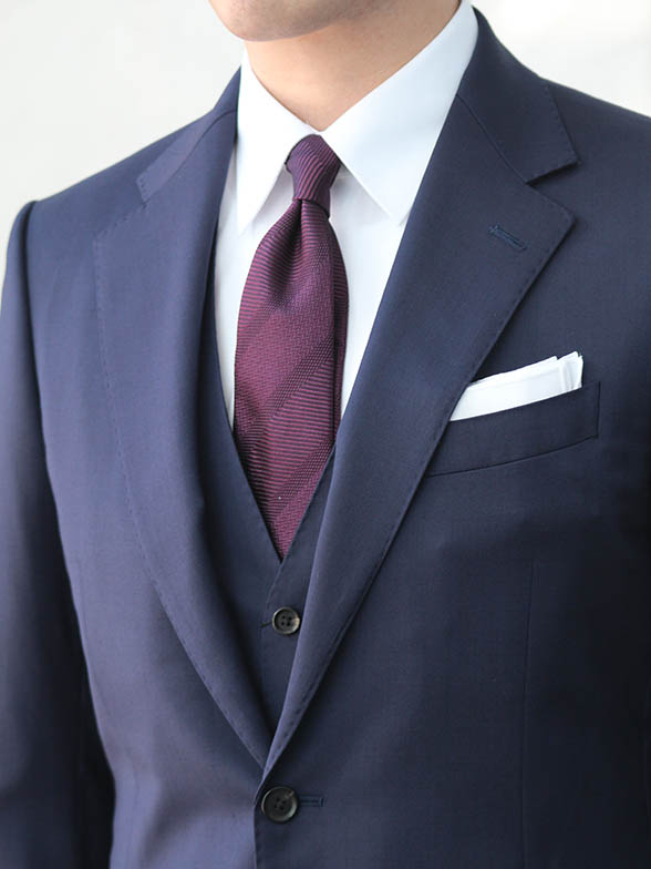 シーンを選ばない上質コーデ