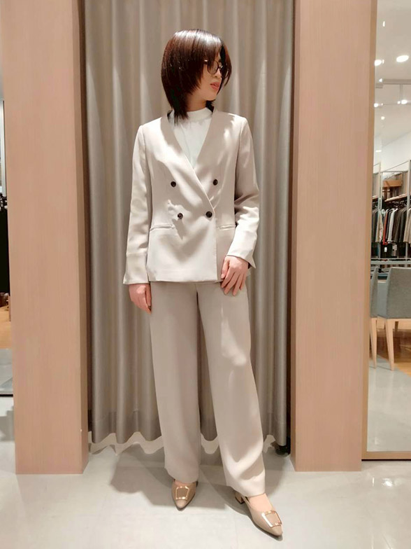 新しい季節にふさわしい一着。