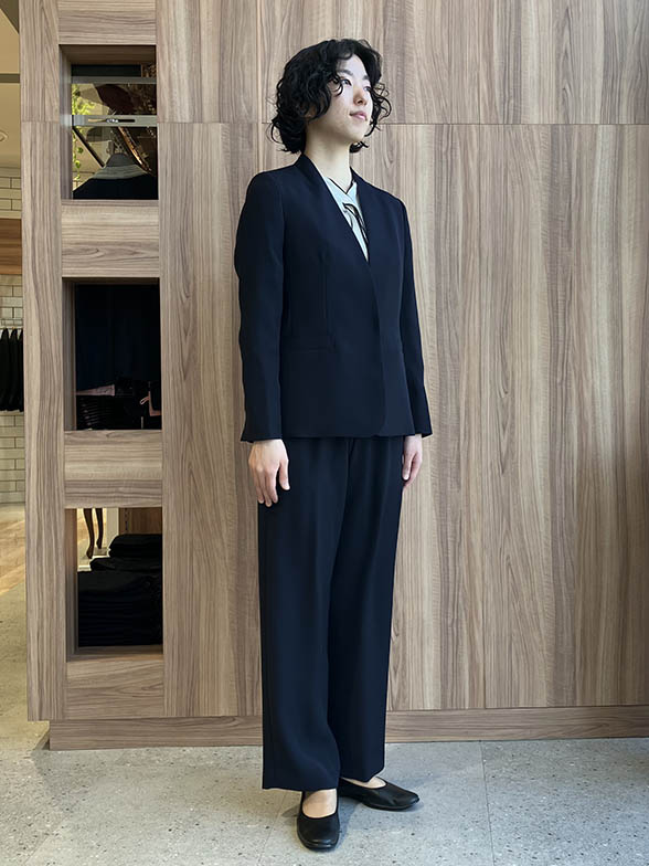 きちんと感に、さりげないトレンドを。