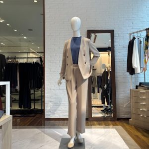 【やわらかな印象をまとう ✨レディーススーツ】ONLY淀屋橋店
