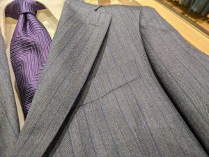 【迷ったらこれ、スタッフ一押しのオススメスーツ】ONLY福岡天神店